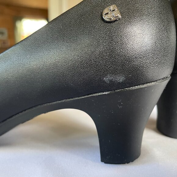 Shoes For Crews Olivia Slip-Resistant Pump - Picture 6 of 7